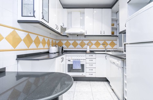 Sant Andreu de Palomar Apartment | This apartment is a 2 bedroom(s), 1 bathrooms, located in Barcelona, Catalunya.