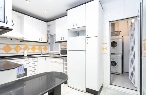 Sant Andreu de Palomar Apartment | This apartment is a 2 bedroom(s), 1 bathrooms, located in Barcelona, Catalunya.