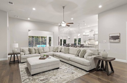 Dallas House | This beautiful 3200 SF single storey with loft backs onto a heavily treed forest