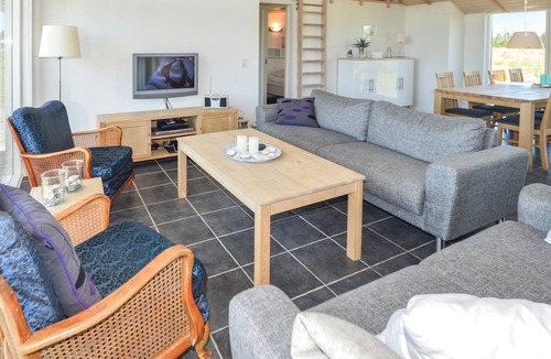 Brovst House | This beautiful cottage is equipped with 4 good bedrooms, one of which is designed with a bunk.