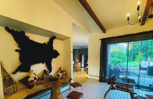 Girardville Bed & Breakfast | This bnb is a 1 bedroom(s), 1 bathrooms, located in Girardville, QC Canada.