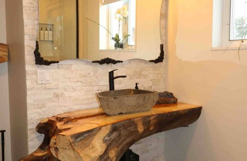 Girardville Bed & Breakfast | This bnb is a 1 bedroom(s), 1 bathrooms, located in Girardville, QC Canada.