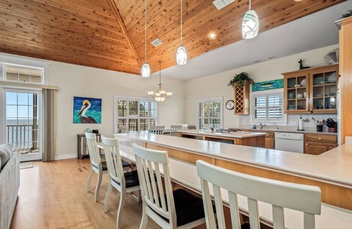 Alligator Point House | This Cape Cod style beauty will make you fall in love with the Forgotten Coast!