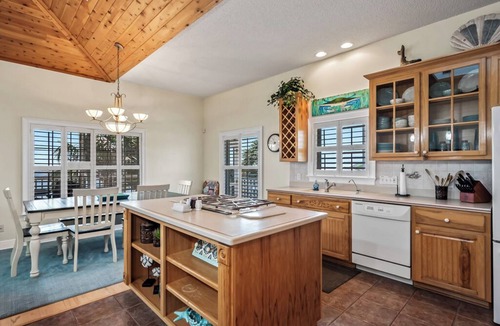 Alligator Point House | This Cape Cod style beauty will make you fall in love with the Forgotten Coast!