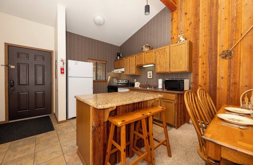 Winter Park Condo | This classic Winter Park condo has all that you need for your vacation