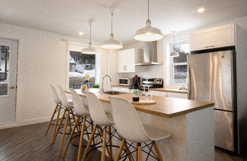 Saint-Leonard-de-Portneuf Ski Chalet | This country house is built on two floors with 4 bedrooms.