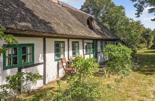 Anholt House | This cozy vacation home welcomes you on the island of Anholt.