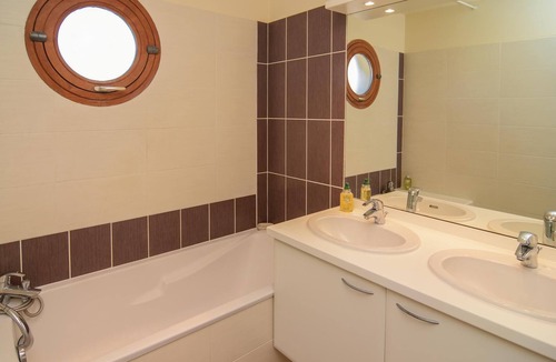 Aigues-Mortes House | This delightful vacation home in the Venice of Provence is located opposite one of the most prestigi
