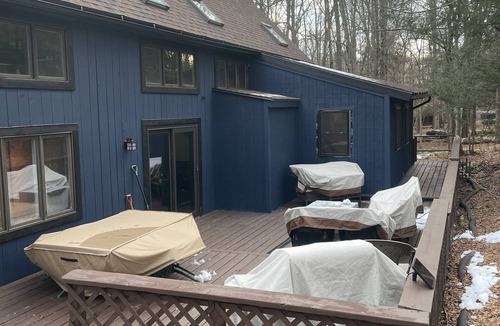 Hamlin House | This dramatic home Located inside THE HIDEOUT offers a unique layout