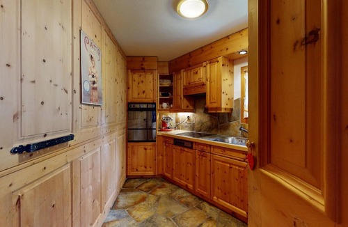 Surlej Apartment | This exclusive duplex apartment right at the slope next to the forest offers app