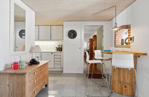 Ertebølle House | This former and beautiful homestead welcomes you with a view of the Limfjord in Ertebølle