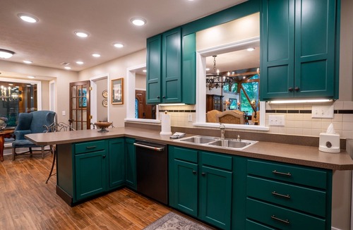 Carbondale House | This Gives a “Cabin” a Whole New Meaning!