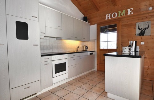Axalp Apartment | This great and cozy vacation apartment, above Lake Brienz, extends over two floors.