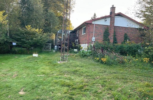 Grafton House | This house is a 2 bedroom(s), 1.5 bathrooms, located in Grafton, ON.