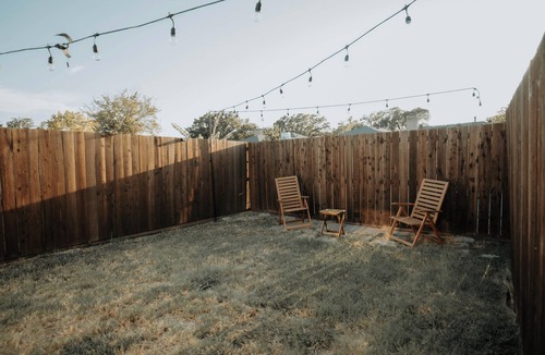 Richardson House | This house is a 3 bedroom(s), 2 bathrooms, located in Richardson, TX.