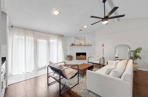 Richardson House | This house is a 3 bedroom(s), 2 bathrooms, located in Richardson, TX.