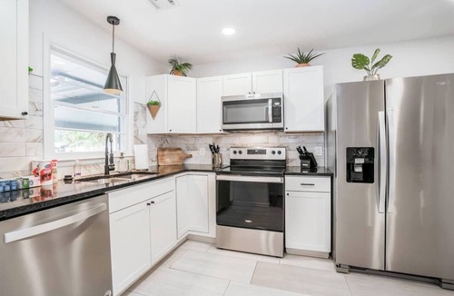 Wichita House | This house is a 4 bedroom(s), 1.5 bathrooms, located in Wichita, KS.