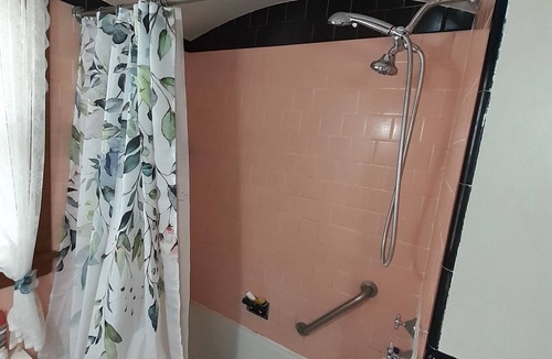 Dudley House | This is a friendly home. More fun and relaxing home.