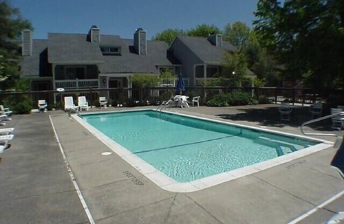 Chautauqua Condo | This is a timeshare condominium complex located on the northern end of Chautauqua Institution at 20 Elm Lane