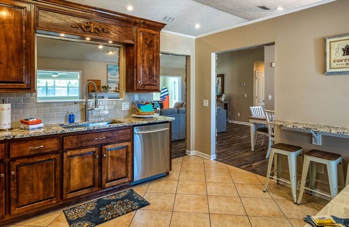 Thomas Drive House | This is the one! Coastal dream 4 min to the beach