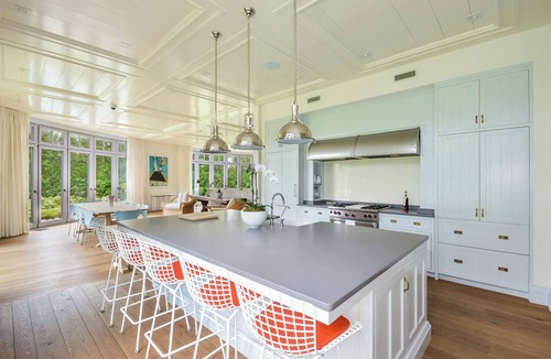 Mashpee Neck House | This spectacular home is situated on a quiet cul-de-sac.