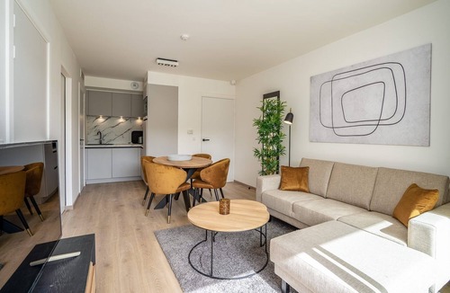 Camiers Apartment | This suite offers a bedroom with a double bed and a sleeping corner with a bunk bed.