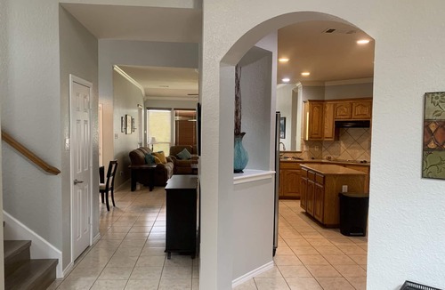 Central Arlington House | This Texas Oasis Home in a quiet neighborhood with easy access to IH-30