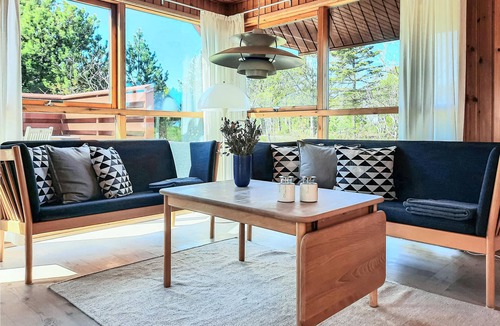 Kandestederne House | This very well maintained vacation home is situated on a beautiful natural plot in Kandestederne.