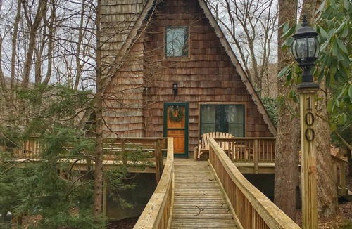 Charter Hills Ski Chalet | This weekend available! CLOSE TO SLOPES!