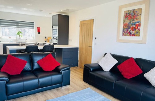 Fort William Apartment | Thistle Cottage in Central Fort William