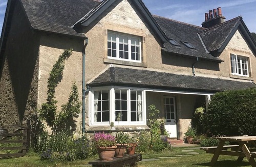 Marybank Cottage | Thistle Cottage, CrannachCottages