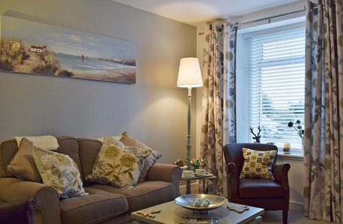 Crieff House | Thistle Cottage