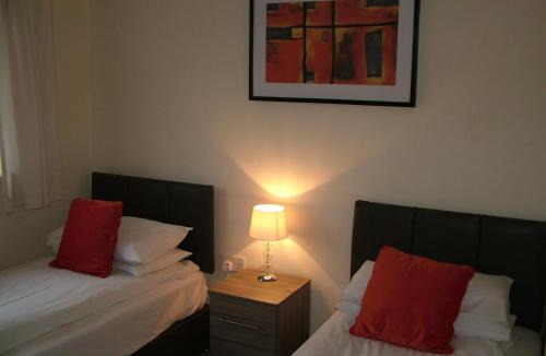 Red Lodge House | Thistle Cottage