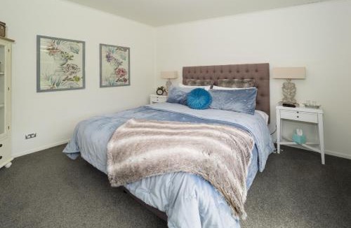 Ashburton House | Thistle Cottage