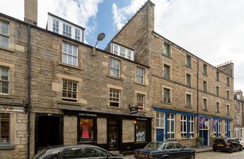 New Town Apartment | Thistle Street - 401