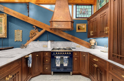 Hood River Hotel | Thistledown on Oak