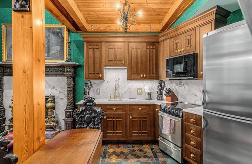 Hood River Hotel | Thistledown on Oak