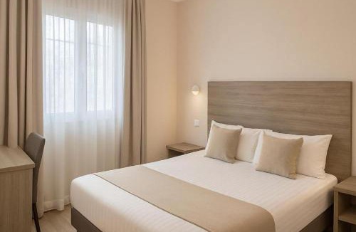 Thoiry Hotel | Thoiry Etoile Lodge, Sure Hotel Collection by Best Western