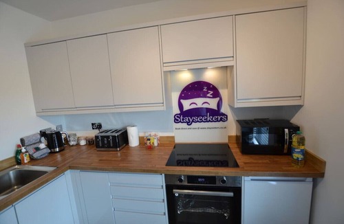 Salisbury Apartment | Thomas 1 bed Apt w/cathedral views - Stayseekers