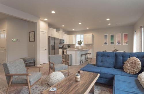 Larkspur House | Thomas Beautiful Modern Home in Bend