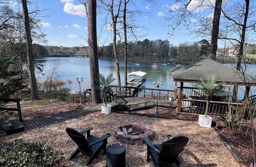 Abbeville Apartment | Thomas Mill Creek Lakefront Property