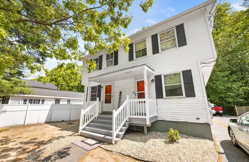 Springfield House | Thomas's Cozy Duplex - Centrally Located