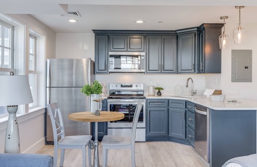 Plymouth Cultural District Condo | Thomas Sea Suites