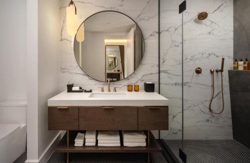 Montrose Hotel | Thompson Houston, by Hyatt