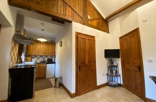 Flaxton House | Thompsons Arms Cottages