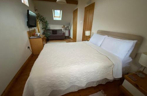 Flaxton Hotel | Thompsons Arms