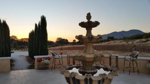 Lower Lake Bed & Breakfast | Thorn Hill Vineyards Villa Suites