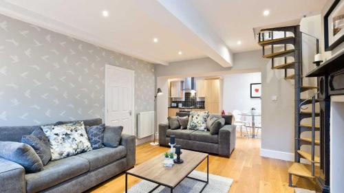 Great Longstone House | Thornbridge Lodge