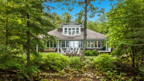 Harbor Springs House | Thorne Swift Lakehouse