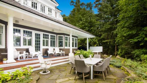 Harbor Springs House | Thorne Swift Lakehouse